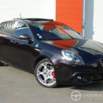 Alfa Romeo Giulietta Quadrifoglio Verde TCT — DGM 285 ch — vue trois-quarts avant opposée