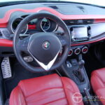 Alfa Romeo Giulietta Quadrifoglio Verde TCT — DGM 285 ch — poste de conduite