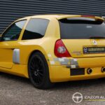 Renault Clio II V6 RS — vue trois-quarts arrière