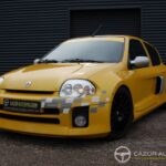Renault Clio II V6 RS — vue trois-quarts avant opposée