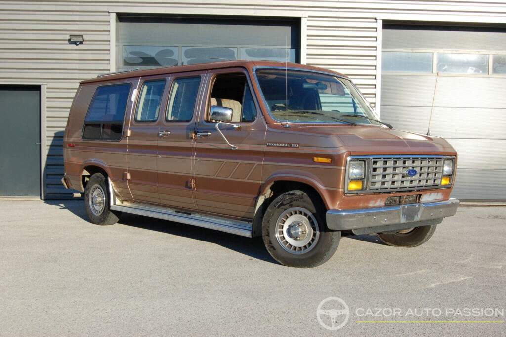 Ford E-150 Econoline Club Wagon V8 5.0l boite automatique 4 rapports