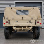 AM General Humvee M-1038 — Cargo / Transport de troupes — vue arrière