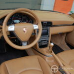 Porsche 911 type 997 Carrera 2 Cabriolet 3.6 325 ch BVM6 — poste de conduite