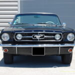 Ford Mustang Cabriolet V8 Code C 289 ci — vue de face