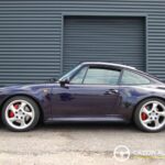 Porsche 911 type 993 Carrera 4S — Viola Metallic — profil