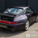 Porsche 911 type 993 Carrera 4S — Viola Metallic — vue trois-quarts arrière