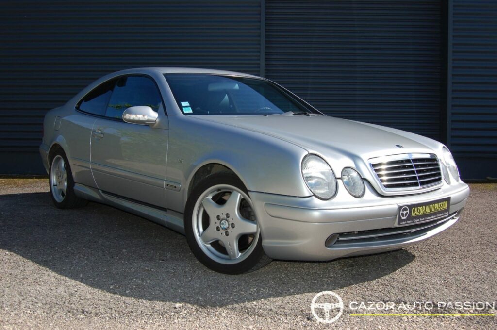 Mercedes CLK 55 AMG (W208) — vue trois-quarts avant