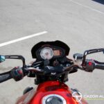 Kawasaki Z 750 ABS — poste de conduite et instrumentation