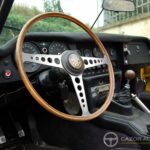 Jaguar Type E Série 2 4.2 L — volant et instrumentation
