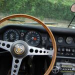 Jaguar Type E Série 2 4.2 L — poste de conduite