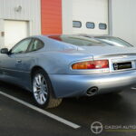 Aston Martin DB7 Vantage — vue trois-quarts arrière opposée